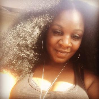 , 23 African American female escort, Hartford