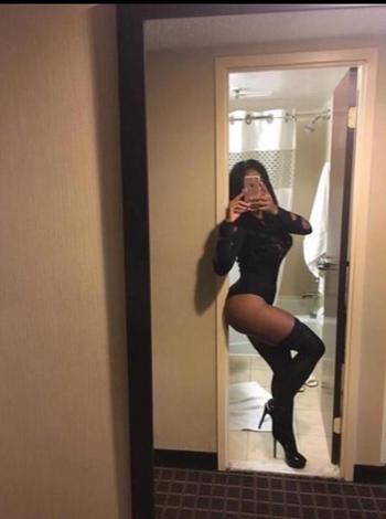 , 21  female escort, Hartford