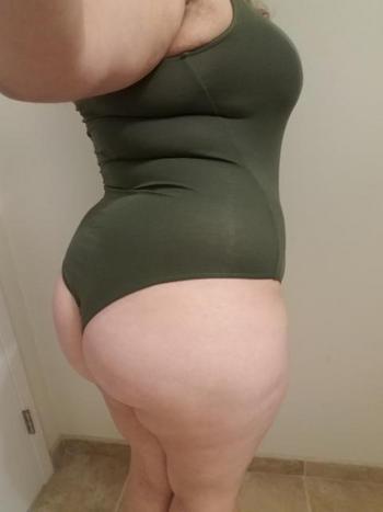 , 23 Latino/Hispanic female escort, Hartford