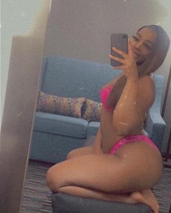 Kayla, 25  female escort, Hartford
