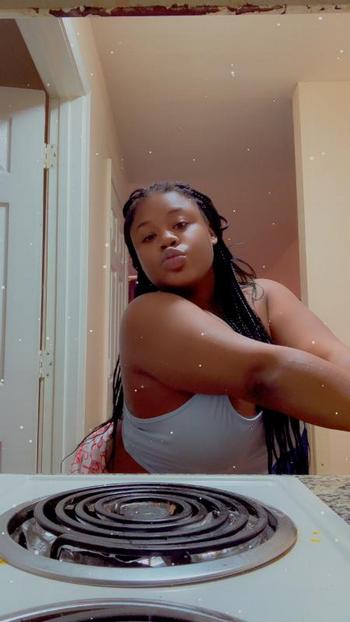 470-807-4065, 22  female escort, Hartford
