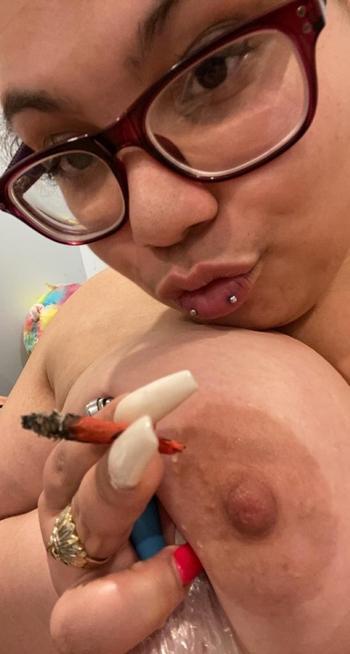 Queen, 30  female escort, Hartford