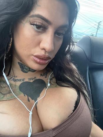 Lacey, 28  female escort, Hartford