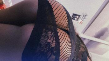 Nila, 24  female escort, Hartford