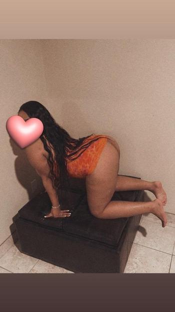 Vietra , 25  female escort, Hartford