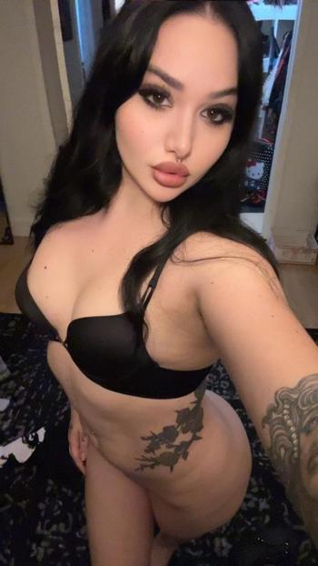 Marci, 25  female escort, Hartford