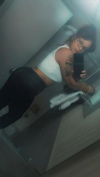 Twins, 42  female escort, Hartford